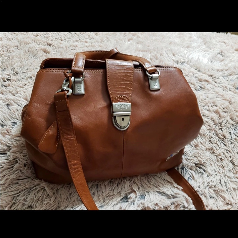 Consuela Italian leather bag